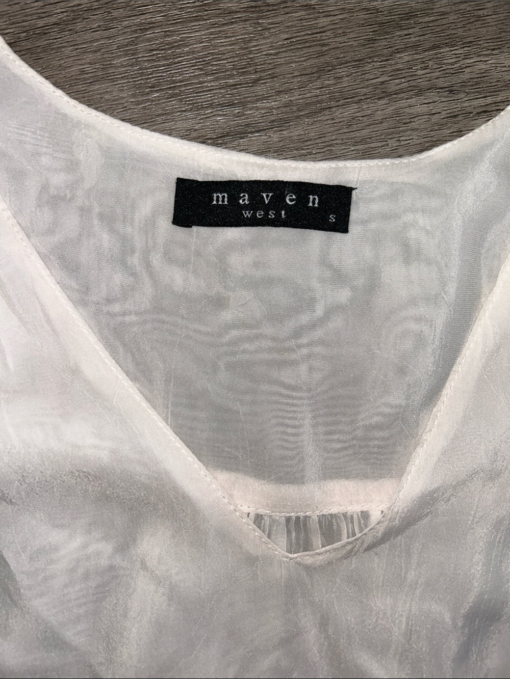Maven West 100% Cupro Sheer Bell Sleeve Blouse Top White Size Small - Picture 4 of 10
